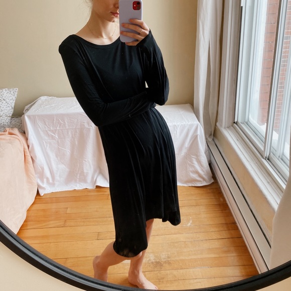 SOLD Gentle Fawn long sleeve black dress - Picture 1 of 2